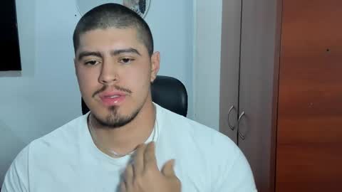 Andres -  online show from 12/01/25, 11:15