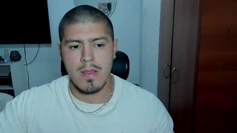 Snapshot of baltazardupont chatting on 07/29/26, 03:15 Andres - online show from 07/29/26, 03:15