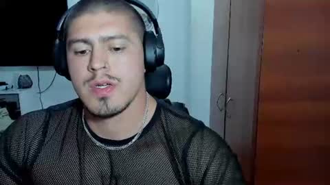 Snapshot of baltazardupont chatting on 08/01/26, 03:39 Andres - online show from 08/01/26, 03:39