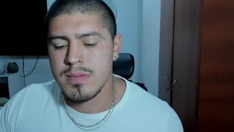 Snapshot of baltazardupont chatting on 08/04/26, 03:21 Andres - online show from 08/04/26, 03:21