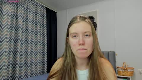 Kira online show from 02/08/25, 06:55