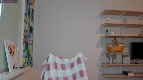 Kira online show from 09/17/25, 03:14