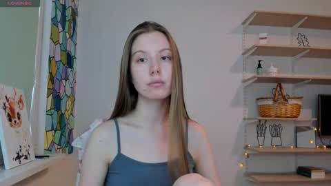 Kira online show from 09/18/25, 01:35