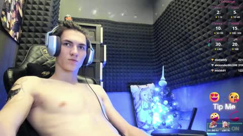 Snapshot of bambelbye chatting on 12/26/24, 12:36 Gaz online show from 12/26/24, 12:36