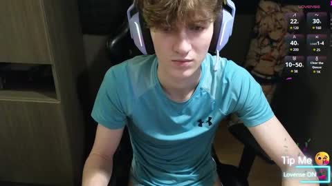 Snapshot of bambelbye chatting on 02/02/25, 05:04 Gaz online show from 02/02/25, 05:04