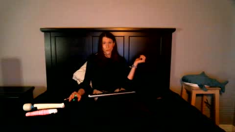 Snapshot of bambi_nova chatting on 08/06/26, 12:12 Bambi online show from 08/06/26, 12:12