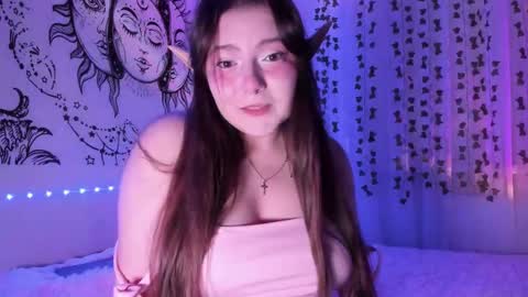 Snapshot of bambimayy chatting on 12/21/25, 05:09 May 3 online show from 12/21/25, 05:09