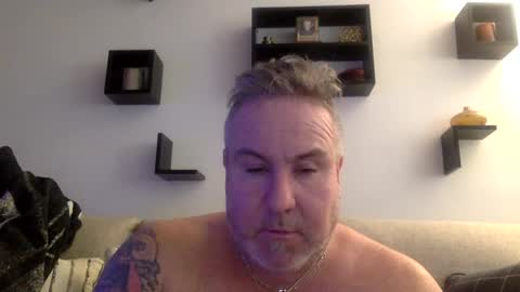 banana5289 online show from 02/14/25, 08:15