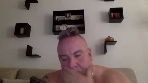 banana5289 online show from 04/16/26, 06:52