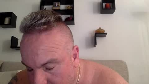 banana5289 online show from 04/21/26, 08:23