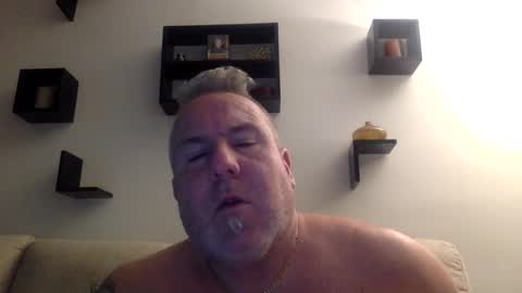 Snapshot of banana5289 chatting on 04/28/26, 01:04 banana5289 online show from 04/28/26, 01:04