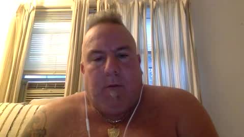 Snapshot of banana5289 chatting on 05/16/26, 11:09 banana5289 online show from 05/16/26, 11:09