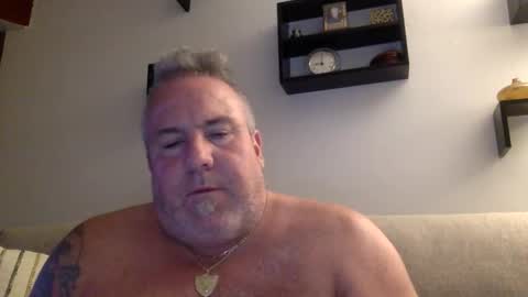 Snapshot of banana5289 chatting on 06/11/26, 01:05 banana5289 online show from 06/11/26, 01:05