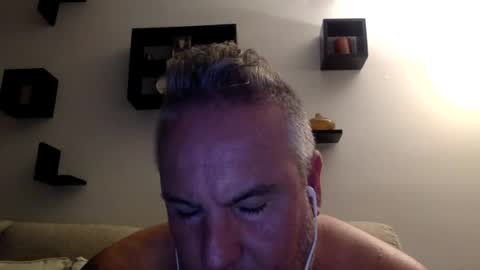 Snapshot of banana5289 chatting on 06/12/26, 11:31 banana5289 online show from 06/12/26, 11:31