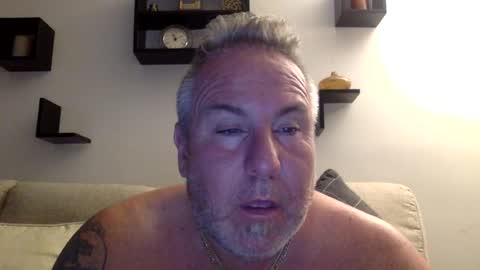 Snapshot of banana5289 chatting on 06/13/26, 03:15 banana5289 online show from 06/13/26, 03:15