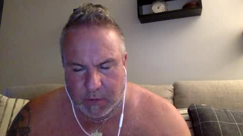 Snapshot of banana5289 chatting on 06/13/26, 05:11 banana5289 online show from 06/13/26, 05:11