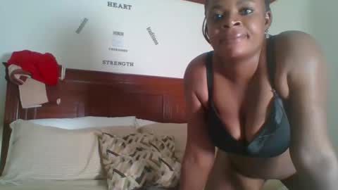 banana_charly online show from 11/11/25, 12:16