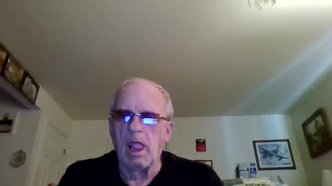 banana_hammock70 online show from 04/23/26, 12:04