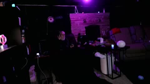 BANJOEY online show from 11/17/25, 05:35