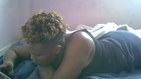 Snapshot of bantubaby chatting on 11/23/25, 09:31 bantubaby online show from 11/23/25, 09:31