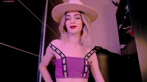 Barbara Blossom online show from 12/17/24, 12:00