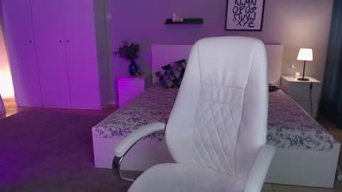 Barb online show from 10/17/25, 02:30