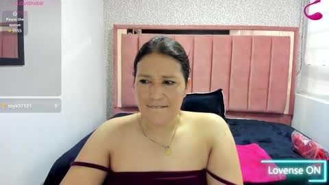 Snapshot of barbara_fox__ chatting on 02/13/26, 12:01 B A R B A R A online show from 02/13/26, 12:01