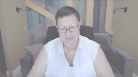 Snapshot of barbaraturners chatting on 12/04/24, 11:57 barbaraturners online show from 12/04/24, 11:57
