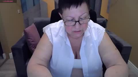 Snapshot of barbaraturners chatting on 01/04/25, 12:48 barbaraturners online show from 01/04/25, 12:48