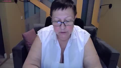 Snapshot of barbaraturners chatting on 01/04/25, 03:50 barbaraturners online show from 01/04/25, 03:50