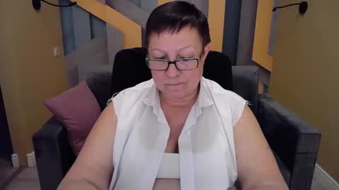 Snapshot of barbaraturners chatting on 01/06/25, 03:42 barbaraturners online show from 01/06/25, 03:42