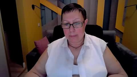 Snapshot of barbaraturners chatting on 03/10/25, 04:07 barbaraturners online show from 03/10/25, 04:07