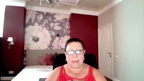 Snapshot of barbaraturners chatting on 09/28/25, 11:48 barbaraturners online show from 09/28/25, 11:48