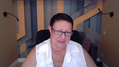 Snapshot of barbaraturners chatting on 10/10/25, 07:13 barbaraturners online show from 10/10/25, 07:13