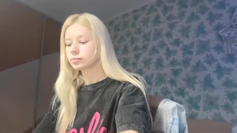 Barbie online show from 12/21/25, 12:18