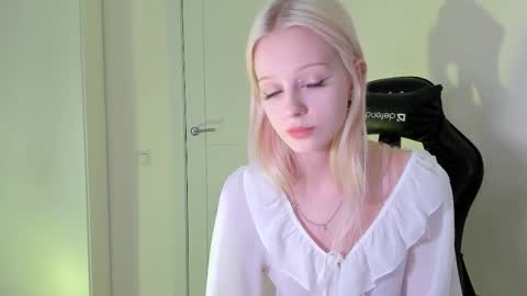 Bella online show from 01/06/26, 07:12