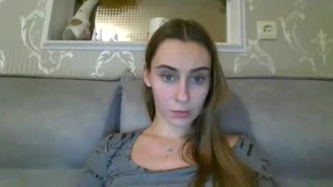 Snapshot of barbie_giirls_ chatting on 02/04/25, 07:22 Kate online show from 02/04/25, 07:22