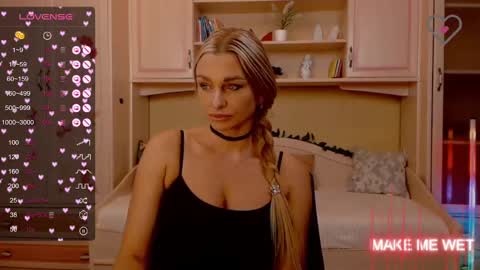 Snapshot of barbie_kiss1 chatting on 12/02/24, 01:03 barbie online show from 12/02/24, 01:03