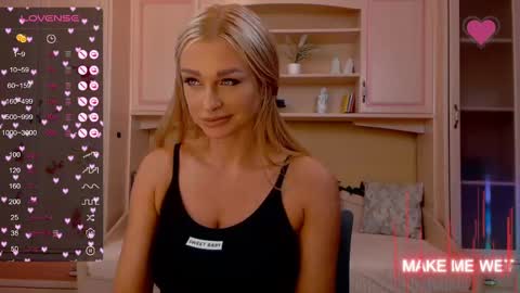 Snapshot of barbie_kiss1 chatting on 12/05/24, 01:25 barbie online show from 12/05/24, 01:25