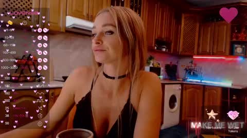 Snapshot of barbie_kiss1 chatting on 12/17/24, 04:34 barbie online show from 12/17/24, 04:34