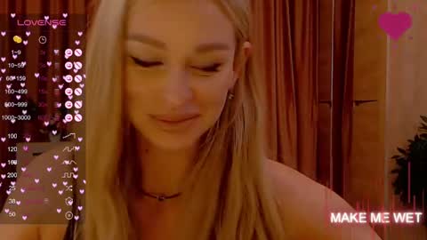 Snapshot of barbie_kiss1 chatting on 01/05/25, 12:31 barbie online show from 01/05/25, 12:31