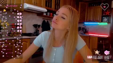 Snapshot of barbie_kiss1 chatting on 01/16/25, 04:38 barbie online show from 01/16/25, 04:38