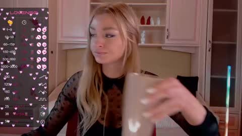 Snapshot of barbie_kiss1 chatting on 02/05/25, 01:04 barbie online show from 02/05/25, 01:04