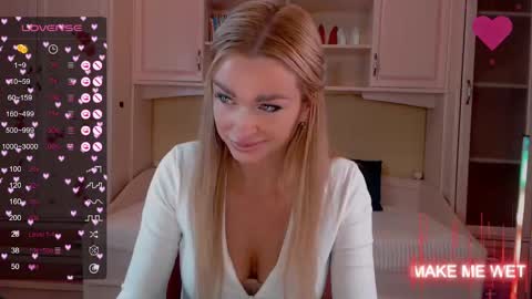 Snapshot of barbie_kiss1 chatting on 02/08/25, 01:00 barbie online show from 02/08/25, 01:00