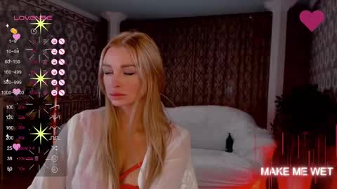 Snapshot of barbie_kiss1 chatting on 03/10/25, 11:42 barbie online show from 03/10/25, 11:42