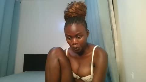 queen online show from 11/01/25, 11:51