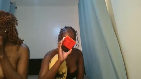 queen online show from 02/02/26, 08:35