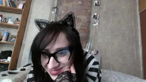 Snapshot of barbie_rococo chatting on 04/24/26, 07:27 barbie_rococo online show from 04/24/26, 07:27