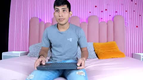 barbieandandru online show from 10/18/25, 09:04