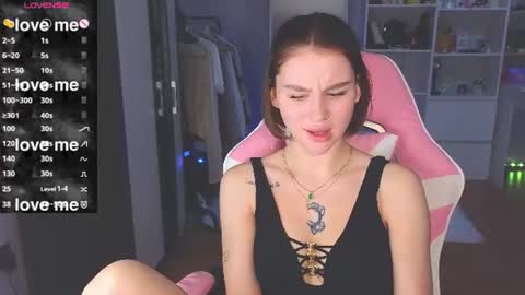 Snapshot of barbieee_doll chatting on 07/10/26, 05:15 Eva online show from 07/10/26, 05:15